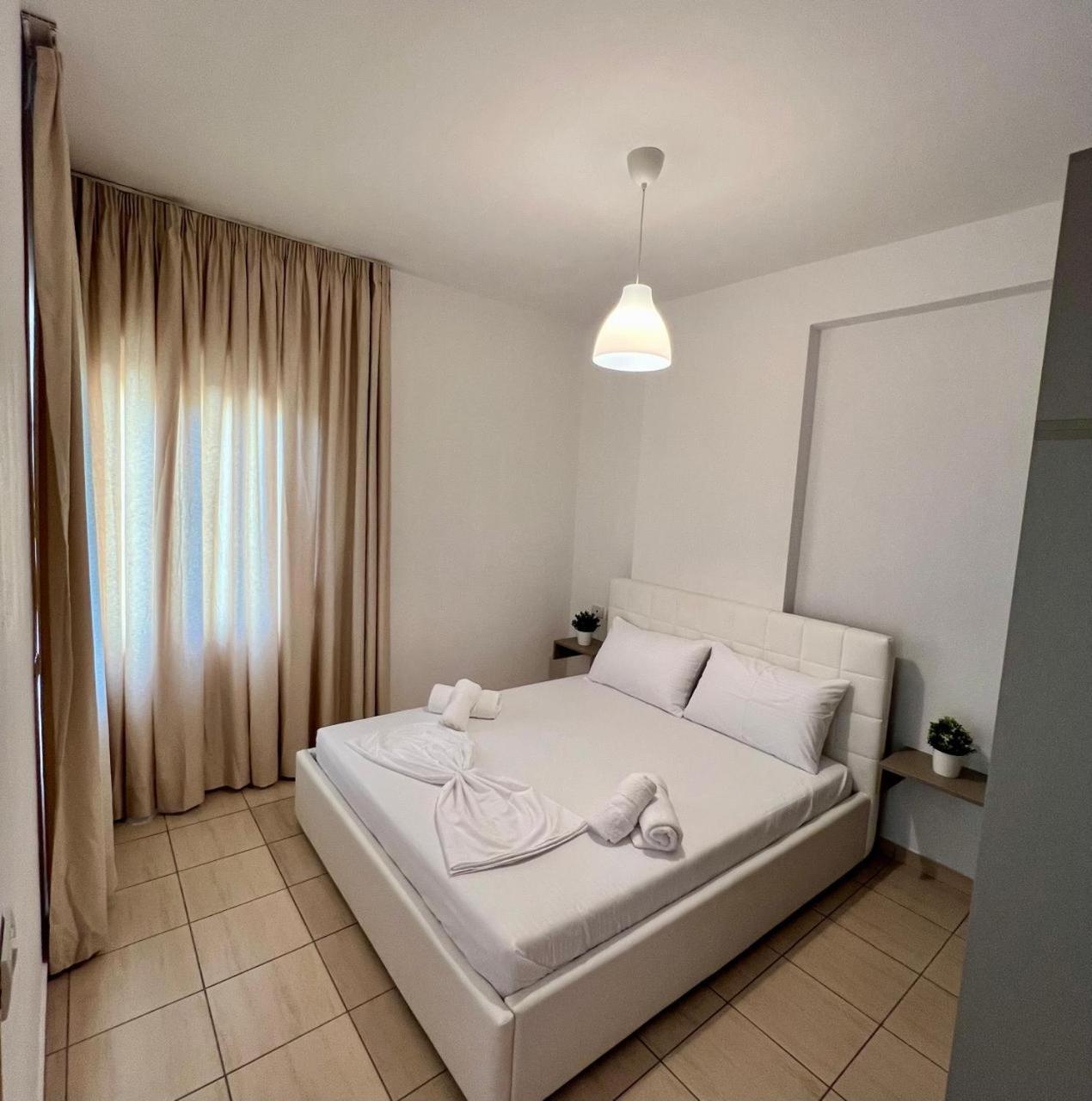 A&a Orikum Apartment *